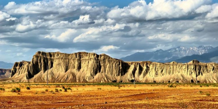 8300 e1612875575293 750x375