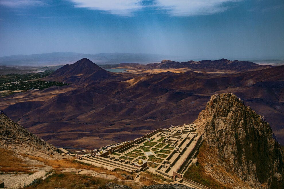 Alinja-castle-in-Julfa--Azerbaijan-Tourism-Board-_54_990x660