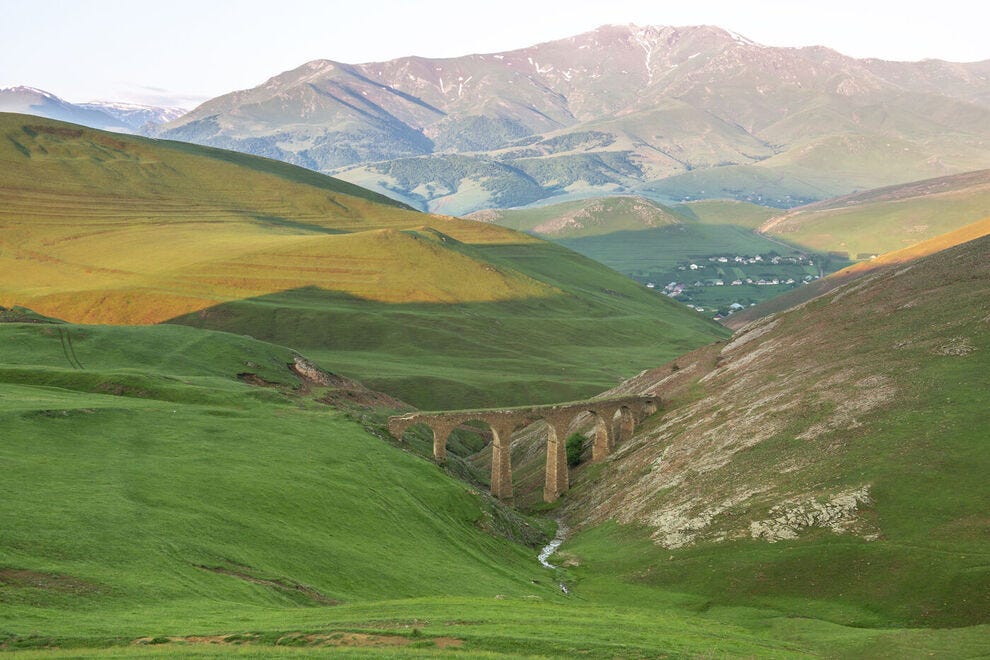 Etibar-J---9---1-_54_990x660