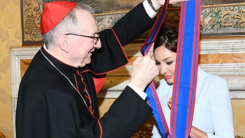 Mirheban aliyeva grand croix