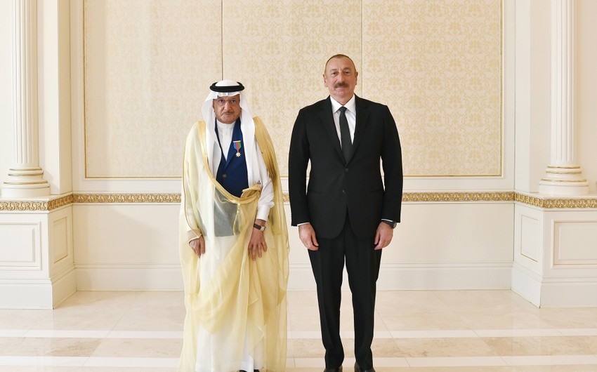 9ce3481f 1365 36fb 8011 cde3d7d29aeb