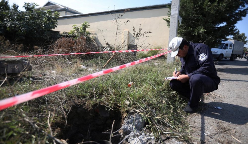 Ezgif.com gif maker (1)