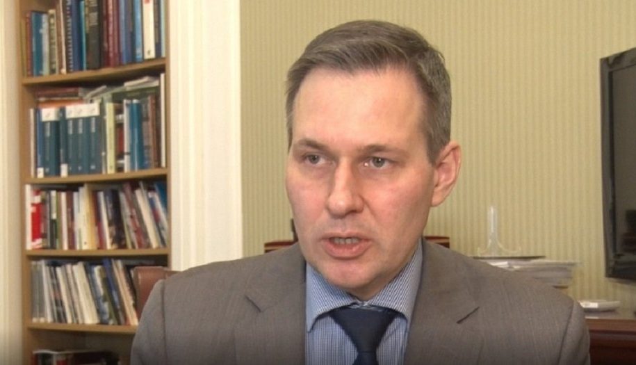 A11D8F00 ABFA 4A4D 8ED7 5E0E0767C553