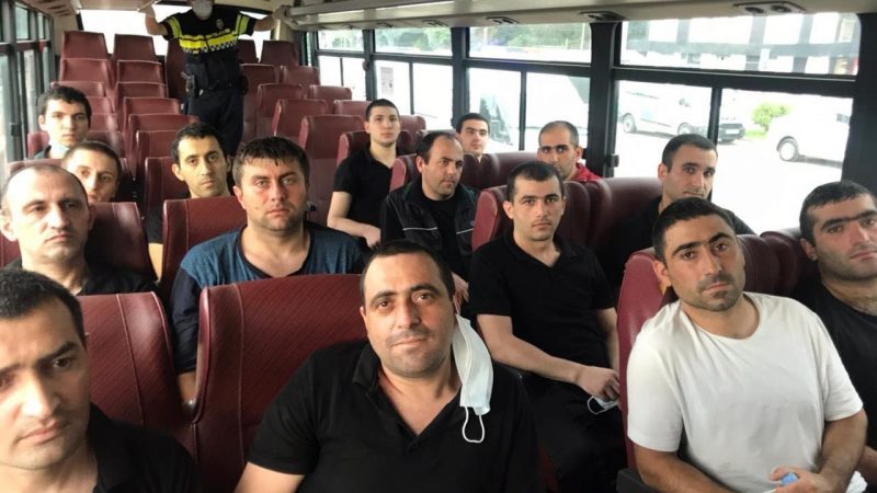 Released prisonners Nikol Pashinyan 800x450