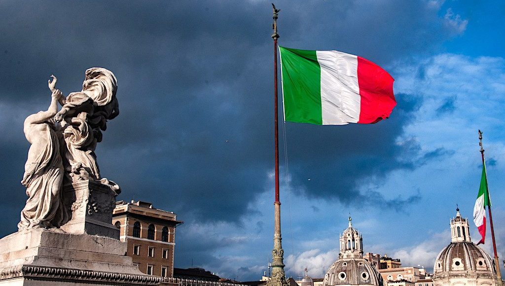 Italy Rome flag 1024x680