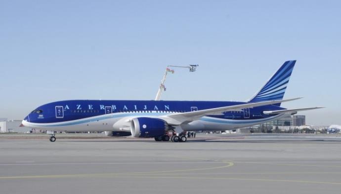 82484 azerbaijanairlines7878cazerbaijanairlines