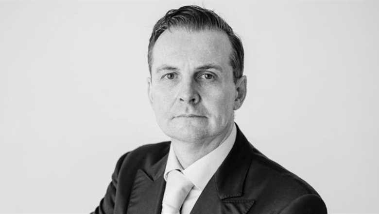 Stuart evers azertelecom 169jpg