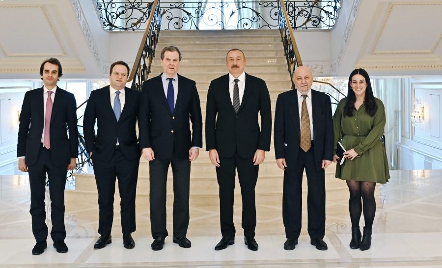 16422331693911919072