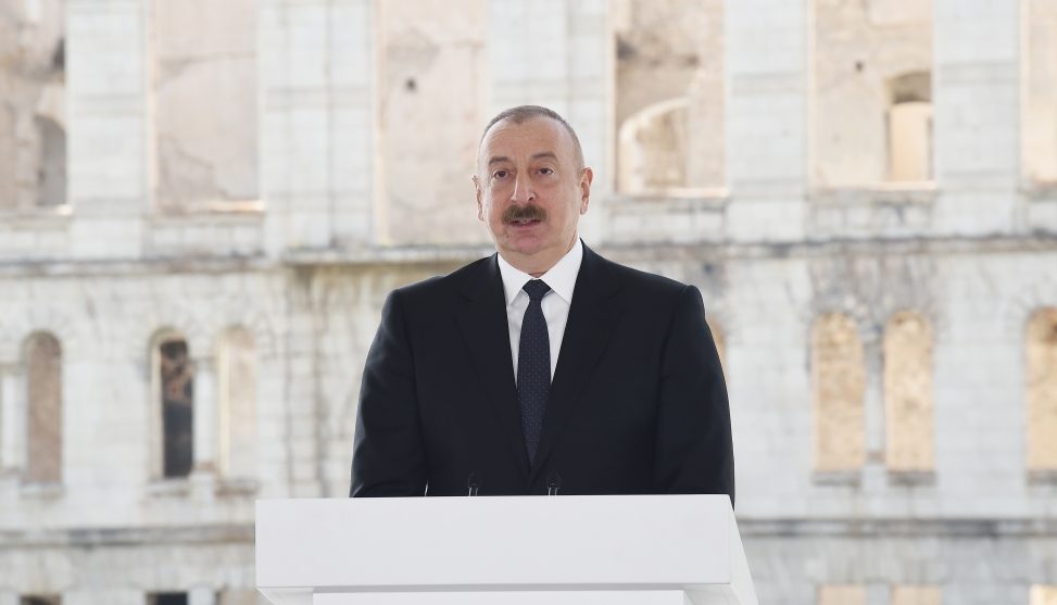 16506085564241425201 1000x669