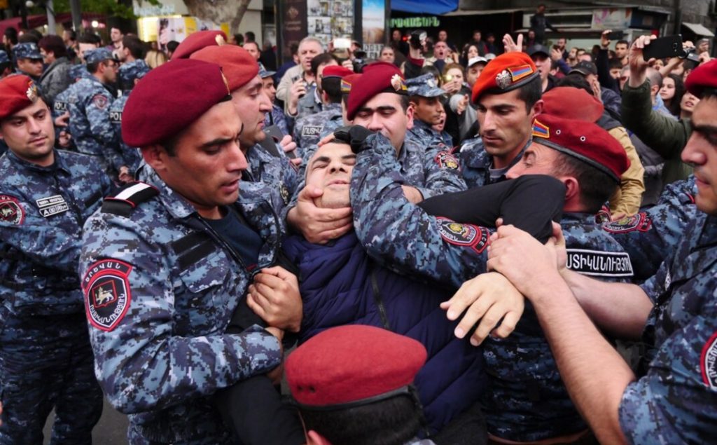 3CFC1177-D769-45DD-92F9-742846B357A3_w1071_s_d3