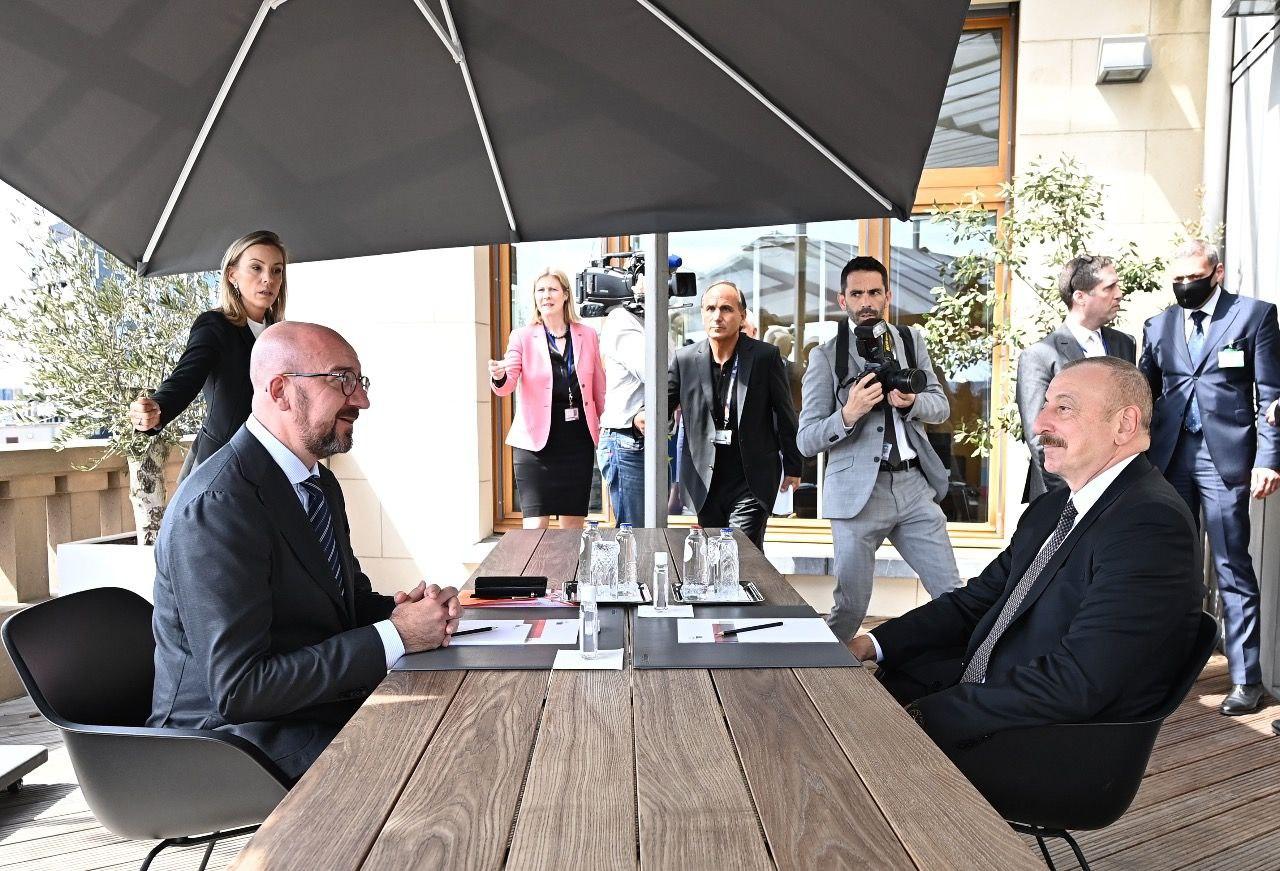 D692fab628f847b18723b2dacf789d1b