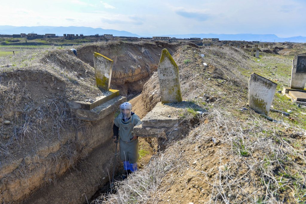 Mine-clearance-through-trenches-scaled