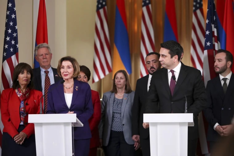 20220919 pelosi armenia jj 217a c2f474
