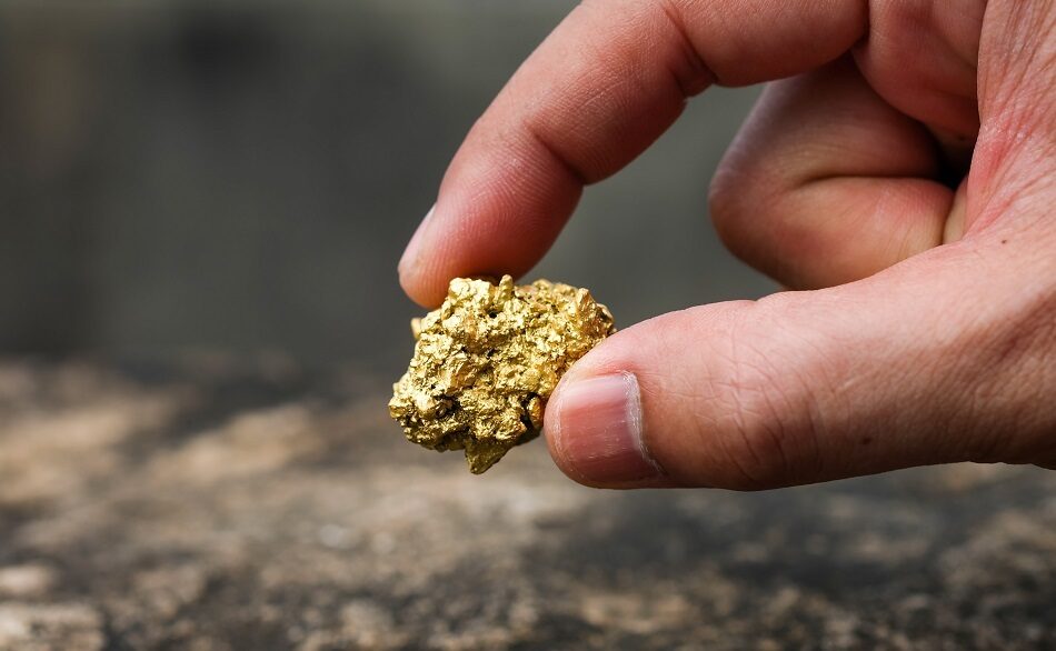 1633114141 6136997 1633114087 850184gold ore