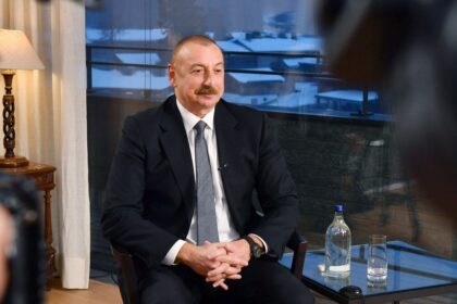 16740575974561463586 1000x669