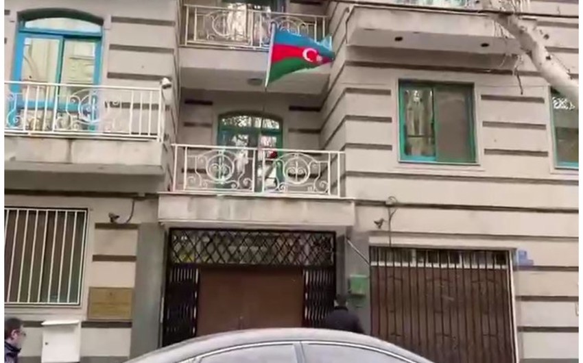 74e9ba79-8796-3f5d-978f-1b8ee498eca5_850