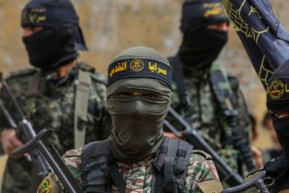 872806fce32d76c8ba5558e572fc1163