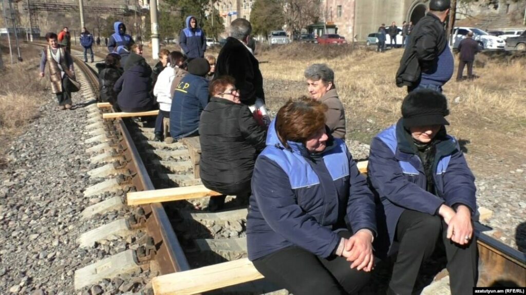 DAB02B93-CC93-48A2-A8BE-16A5B5CF7EAB_w1080_h608_s