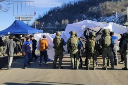 Lachin corridor blocked 12 12 2022 1024x683 1.jpeg