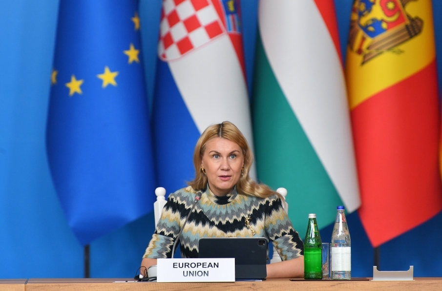 1675406877137992007 1000x669