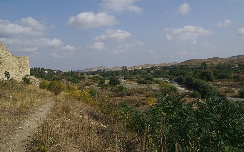 4d465ab7 eb93 3d84 a8a6 131fe39da545