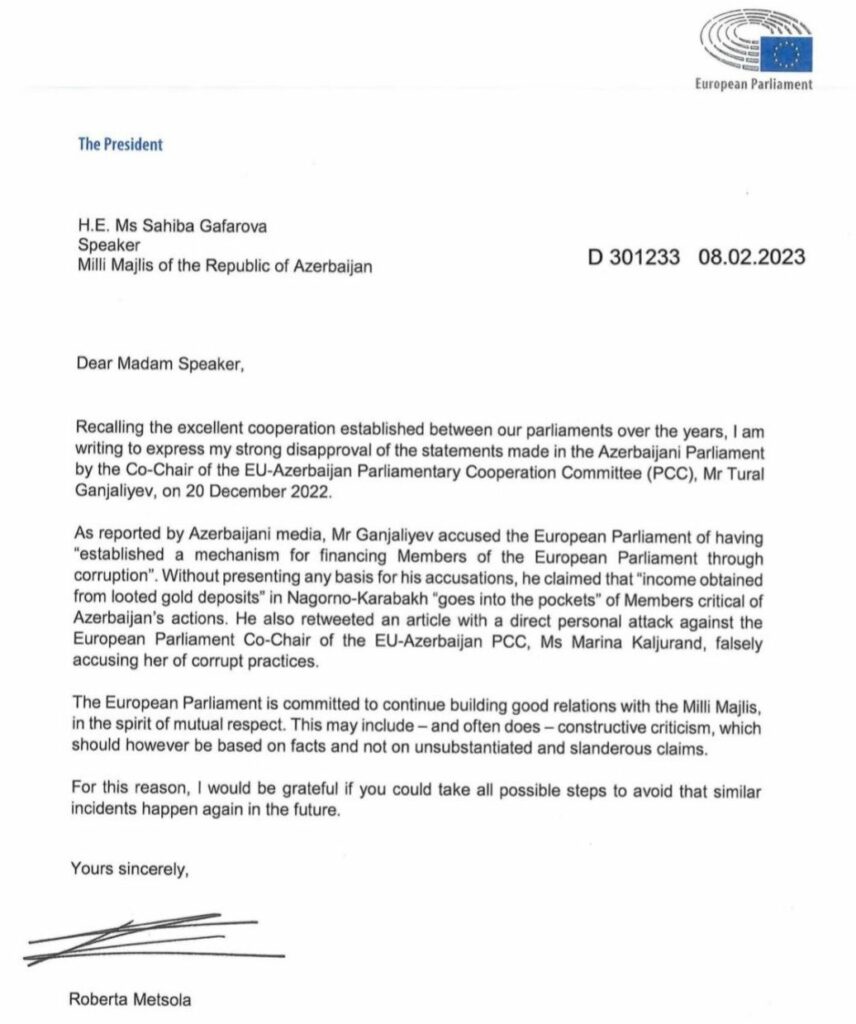 b1a752b9-e3e4-4268-a3c5-49e36ebc6482