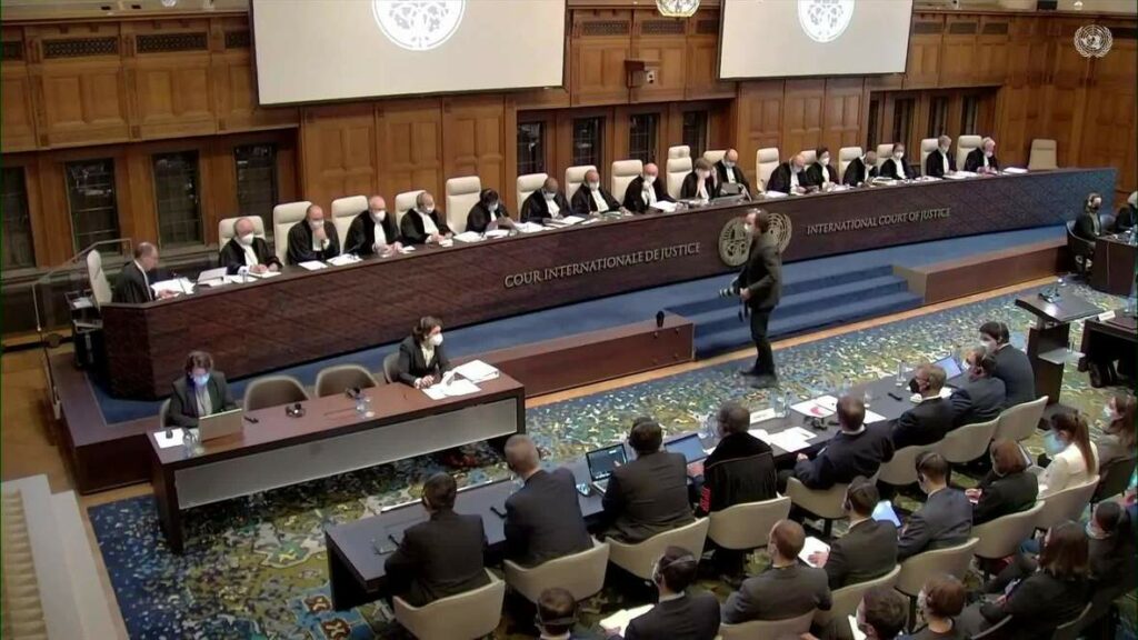 large_6qRLnuLhXxezbYiJ