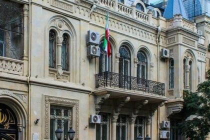 1400071009501725423729464