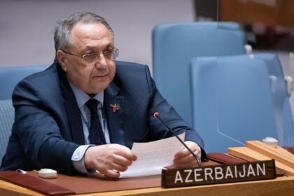 679933ab f9d9 339d bae7 e72a50f1eb04