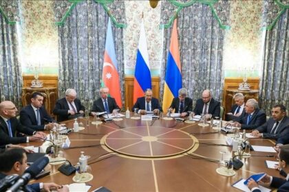 Thumbs b c b8fc61b32443bfa615b14c7ff067b45b