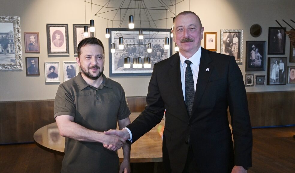 1685640444349275969 1000x669