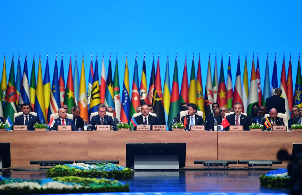 16885400241957325061 1000x669