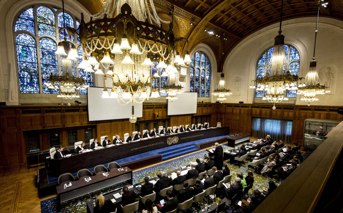 View of the courtroom at the opening of ICJ hearings in the case Timor-Leste v. Australia. Vue de la salle à l’ouverture des audiences (affaire Timor-Leste c. Australie)