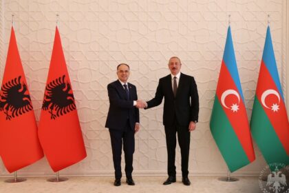 9302f438 3348 317f 9704 a28327f78562