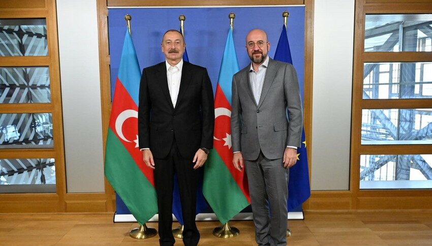 Db22da00 759d 383c 9be7 79f0df3df497