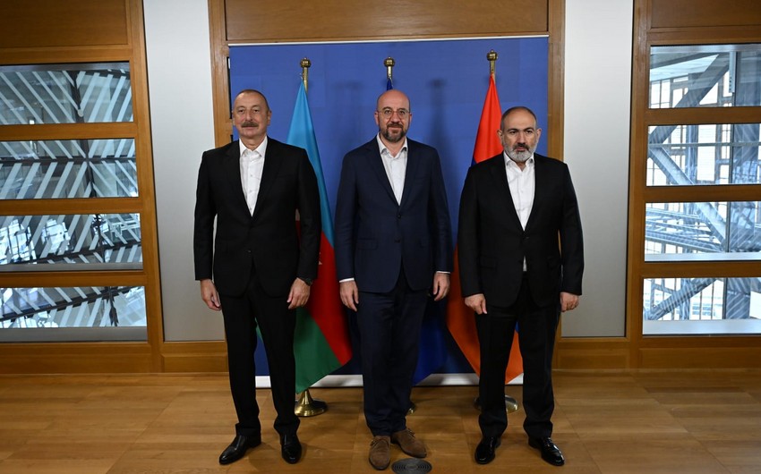 Db76fa34 613b 35e6 9e00 156d8950ff87