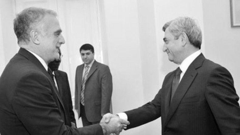 4bc91778-a508-3e67-8ea4-b34f43fdead2