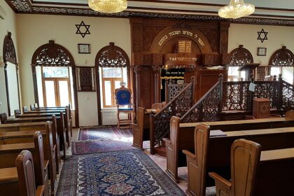 889837001000100980735yes1130