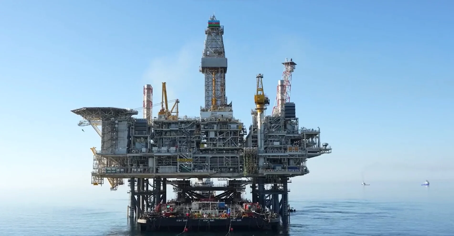 ACE topsides installation Source BP