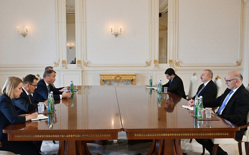 4aae5c28 9ce0 3abf aca1 6ce59cfb5c19