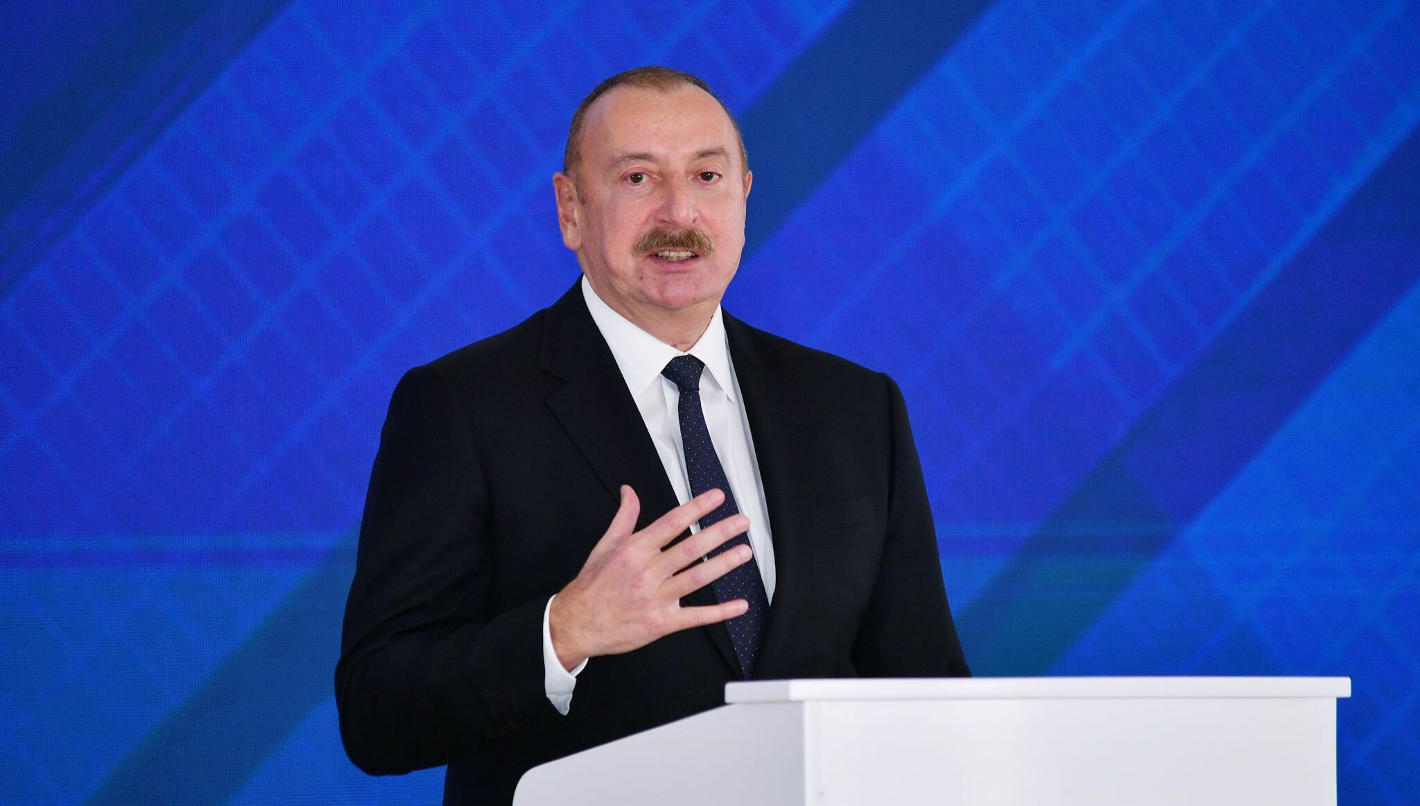 16983102612593241068 2048x1442