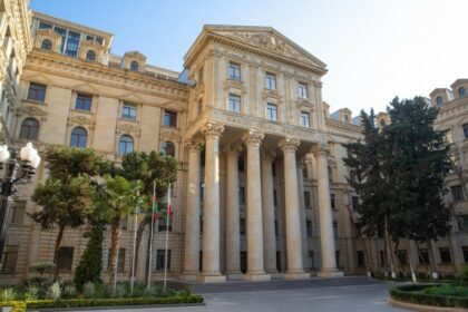 7303e016 ca45 30bb 8b01 01594e42704e