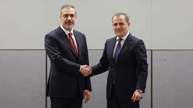 17719568 0 170 3565 2007