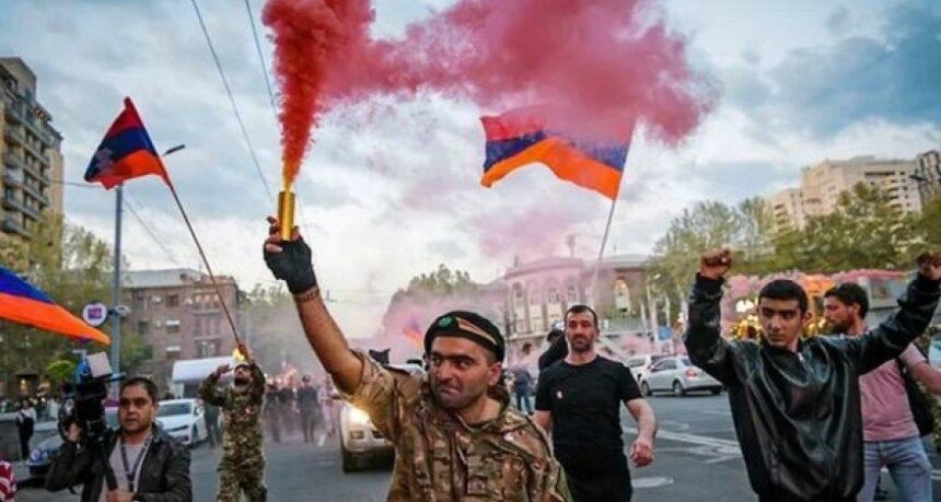 5ebfeb6b975f5b7872ff7125b96da196