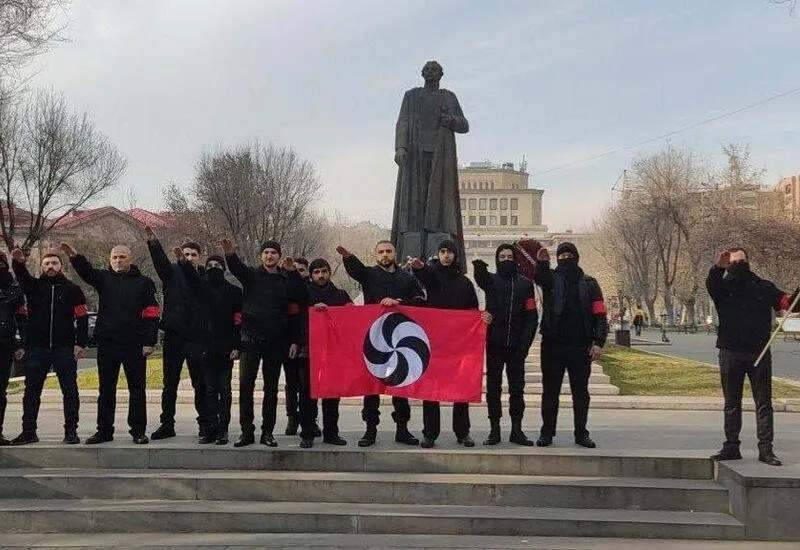 1 Dd208uhkuapeqnzlnsijng