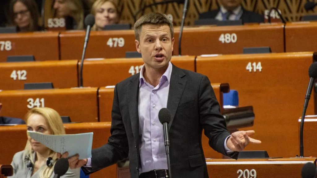 1 Hy1uqsn9dykwkkzhikpyya