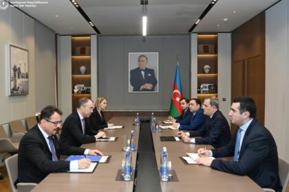 51018155 Ad98 3e73 9c11 24ee06c00c39 850