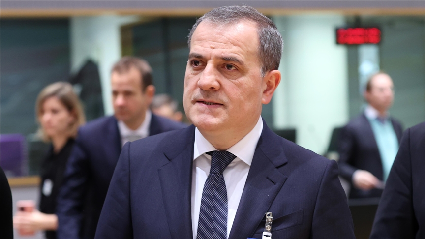 Thumbs B C Dfa264cde13e3b48c8d04bb2f7de43db 1706881321