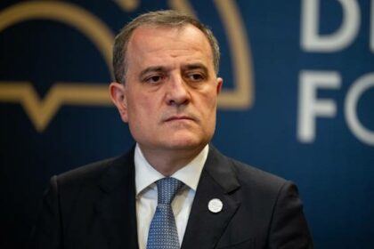 18266509 0 176 8256 4649