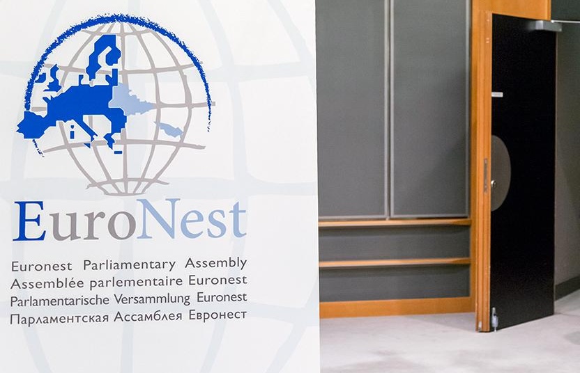 20160321 Ep033380a Meeting Room Media Ml